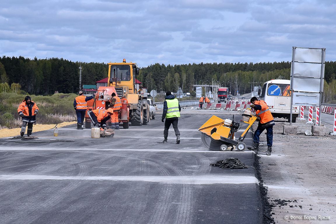 Свердловские дорожники в этом году отремонтируют 140 километров трасс -  «Уральский рабочий»